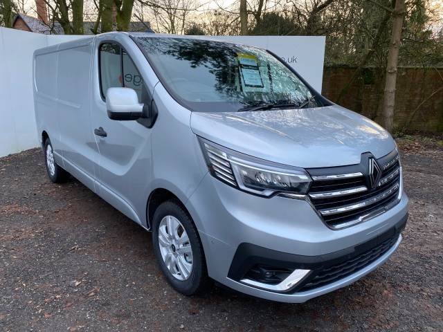 Renault Trafic 2.0 LL30 DCi130 Extra Box Van Diesel Highland Grey