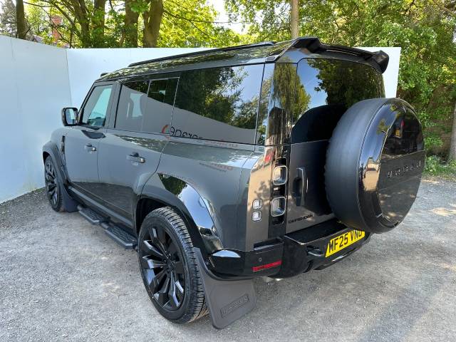 2025 Land Rover Defender 3.0 D350 Hard Top X-Dynamic HSE Auto
