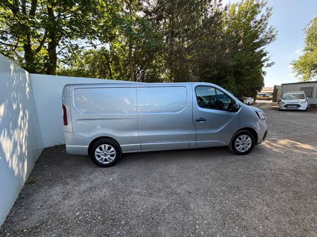 2025 Renault Trafic 2.0 LL30 DCi130 Extra