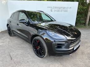 PORSCHE MACAN 2022 (71) at Drakes Garage York