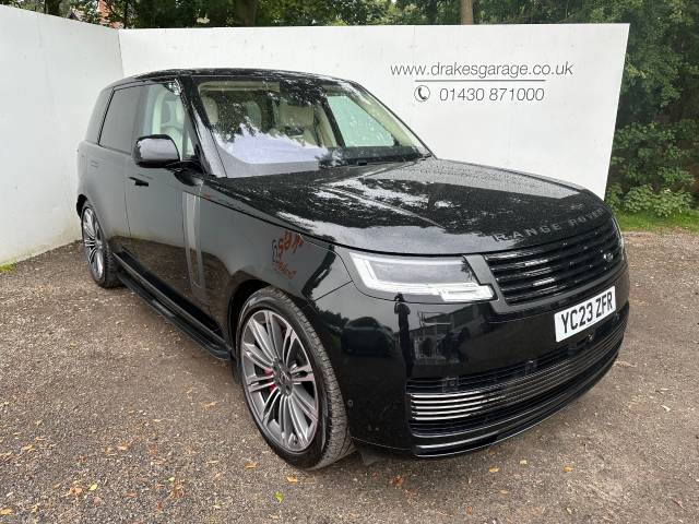 Land Rover Range Rover 4.4 P530 V8 SV 4dr Auto Estate Petrol Black