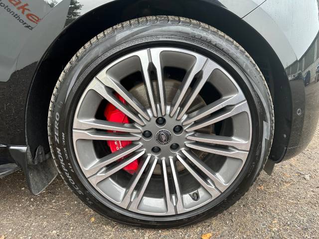 2023 Land Rover Range Rover 4.4 P530 V8 SV 4dr Auto