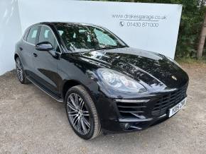 PORSCHE MACAN 2015 (15) at Drakes Garage York
