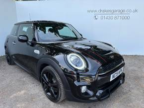 MINI HATCHBACK 2019 (19) at Drakes Garage York