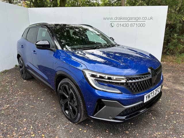 Renault Austral 1.2 Techno Esprit Alpine SUV Petrol / Electric Hybrid Blue