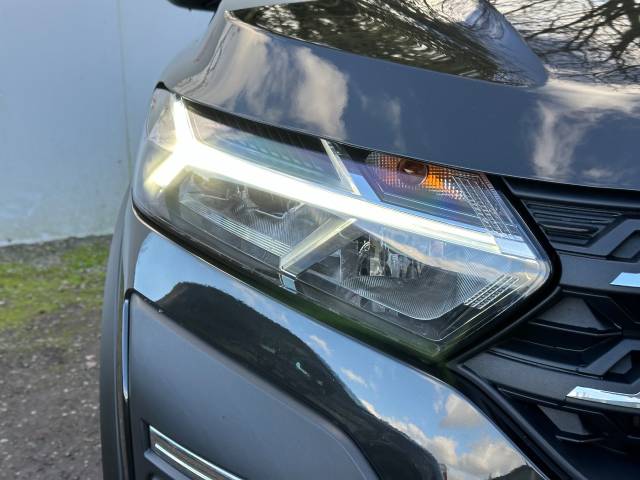 2022 Dacia Sandero Stepway 1.0 TCe Comfort 5dr CVT