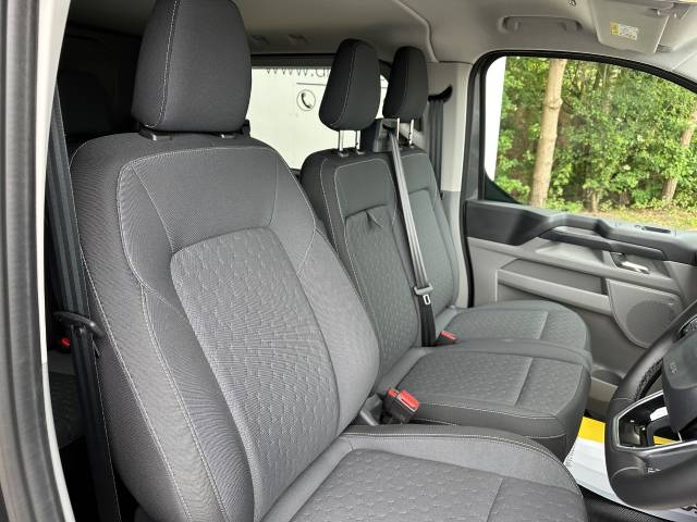 2025 Ford Transit Custom 2.0 EcoBlue 136ps H1 Double Cab Van Limited Auto