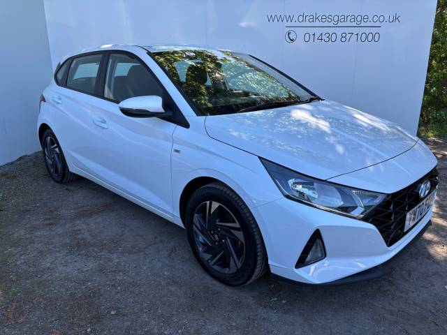 Hyundai i20 1.0T GDi 48V MHD SE Connect 5dr DCT Hatchback Petrol White