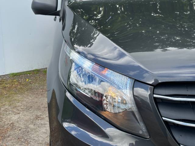 2021 Mercedes-Benz Vito 2.0 114CDI Premium Crew Van 9G-Tronic