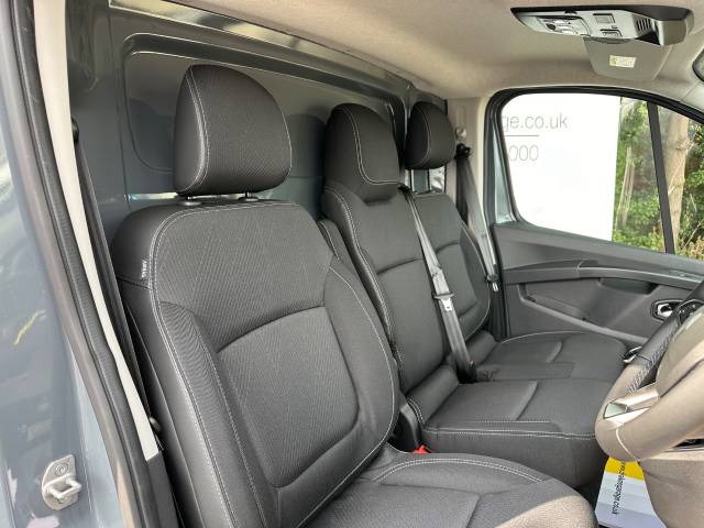 2026 Renault Trafic 2.0 LL30 DCi130 Extra