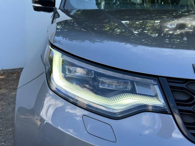 2022 Land Rover Discovery 3.0 D300 R-Dynamic HSE 5dr Auto