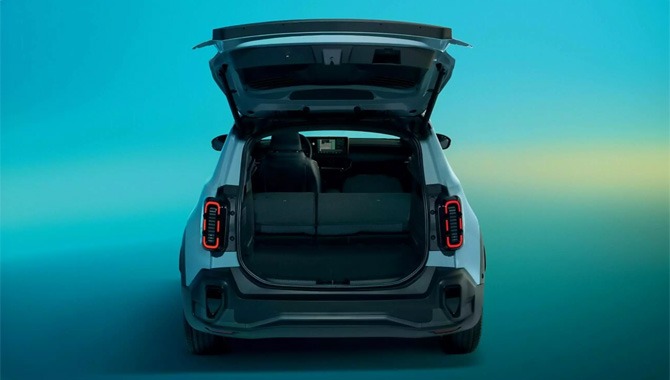 RENAULT 4 E-TECH ELECTRIC - Interior