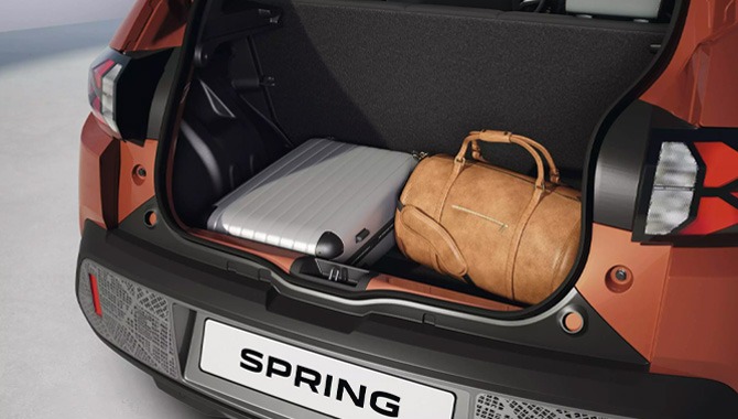 Dacia Spring - Interior
